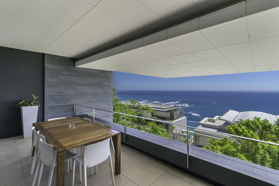 5 Bedroom Property for Sale in Clifton Western Cape